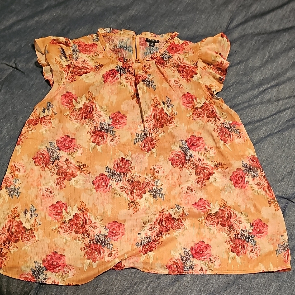 Torrid Floral Ruffle Sleeve Top - Orange and Red